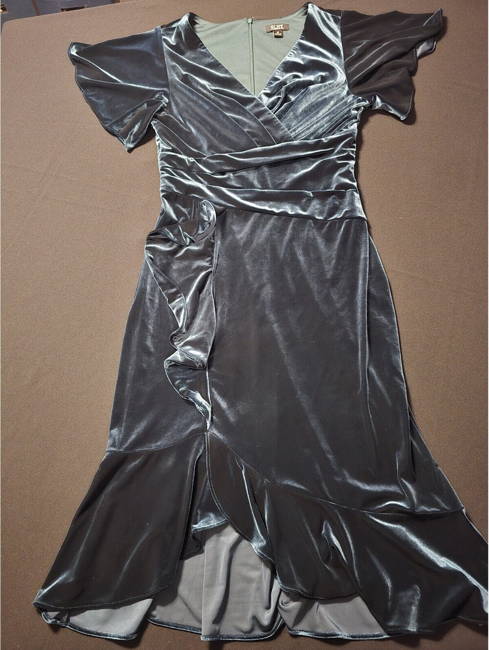 SLNY Fashions Women’s Dark Green  Velvet Ruffled Dress Size 10